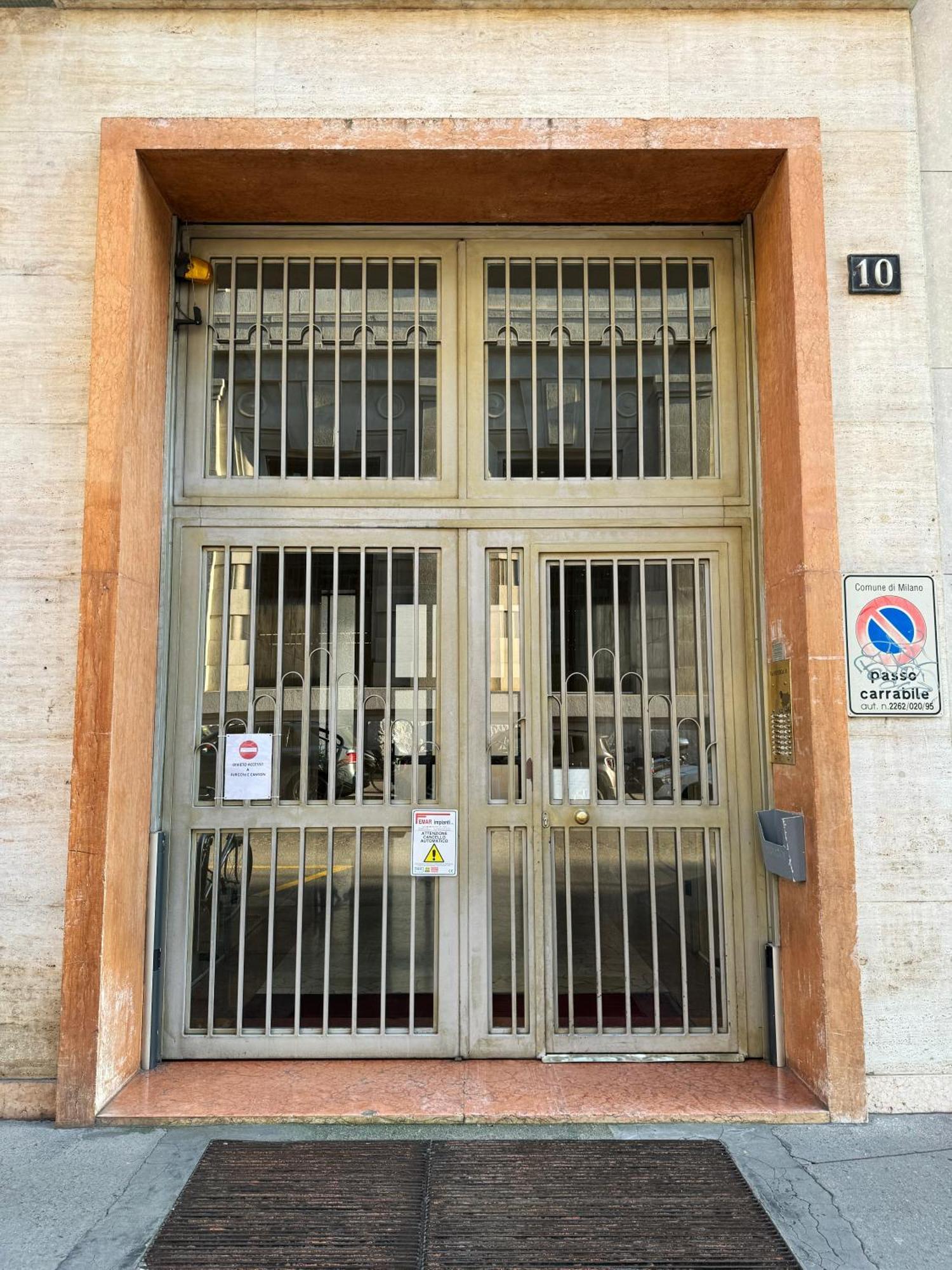 Gohost - City Hideaway A Few Minutes From Milano Centrale Exteriör bild