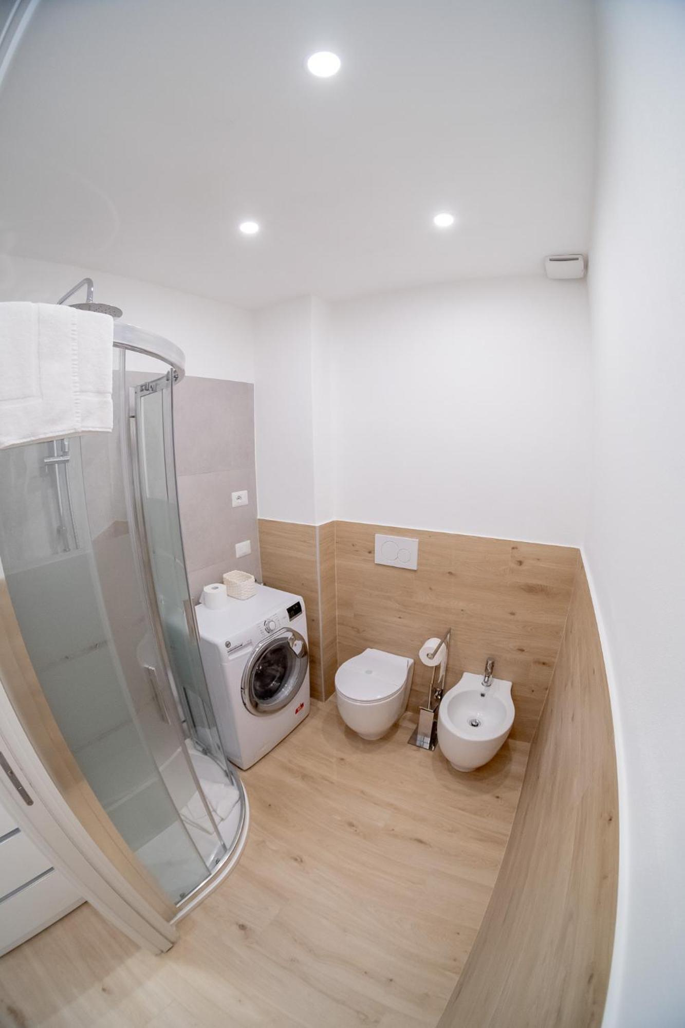 Gohost - City Hideaway A Few Minutes From Milano Centrale Exteriör bild